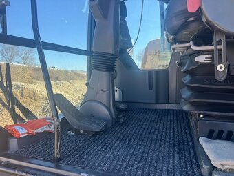 Caterpillar M318F - 4