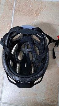 Detská (chlapčenská) cyklistická prilba - 4