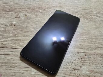 Samsung A22 5G v super stave bez prasklin ci inych poskodeni - 4