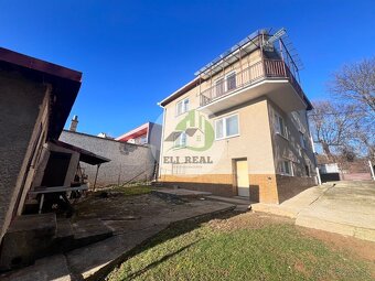 Exkluzívne na predaj dvojgeneračný rodinný dom v TOP lokalit - 4