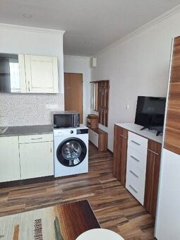 Garsónka s kompletným vybavením na prenájom – Sereď, 390 € - 4