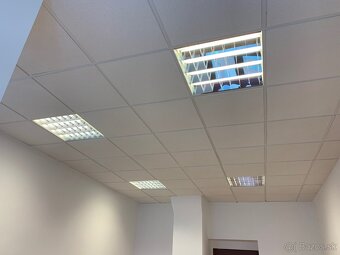 OFFICE PRIAMO NA PEŠEJ ZÓNE - 4