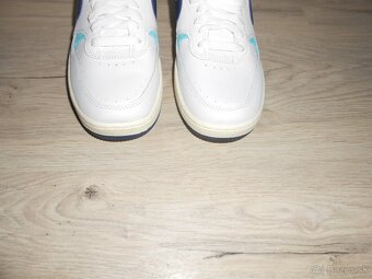 Predam nove damske original tenisky znacky NIKE GAMMA FORCE - 4