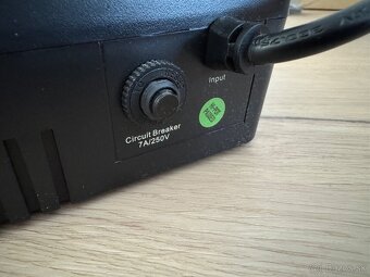 UPS APC Easy UPS BV 1000 VA - používaný - 4