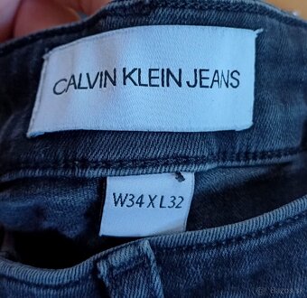 Calvin Klein čiernošedé skinny strečové - 4