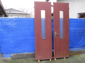 Predám drevené dvojkrídlové vchodové dvere - 4