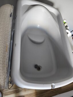 Prebalocaci pult s vanickou - 4