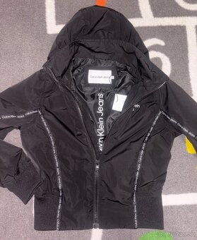 Bunda Calvin Klein v.128 s visačkou - 4