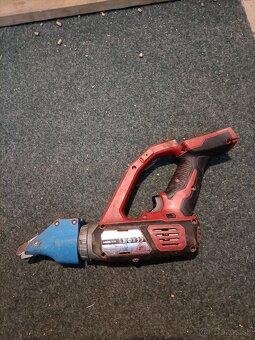 Nožnice na kov Milwaukee - 4