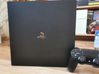 PS4 PRO 1TB - 4