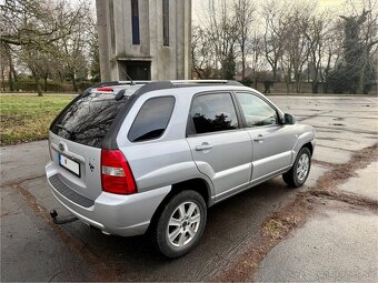 KIA Sportage 2.0 CRDI - 4