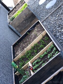 Vyvýšený zahon paletova ohradka - 4