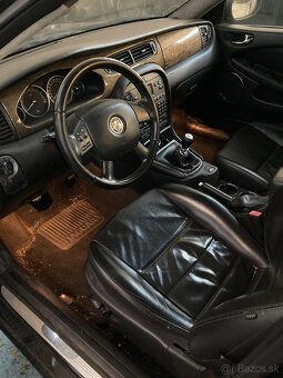 Rozpredam Jaguar X-type 2.0D manuál - 4