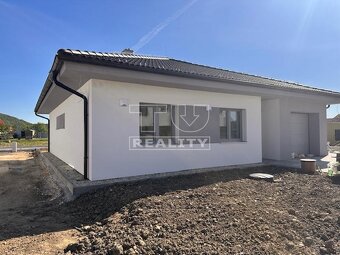 SLNEČNÝ 4 IZBOVÝ BUNGALOV S GARÁŽOU, TERASOU A POZEMKOM... - 4