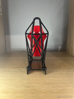 Stojan na telefón v štýle športového sedadle Recaro - 4