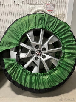 Škoda Kamiq Monte Carlo 1.5 TSI DSG - 4
