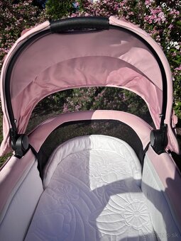 Cybex vanička Simply Flowers peach pink 4.0 - 4