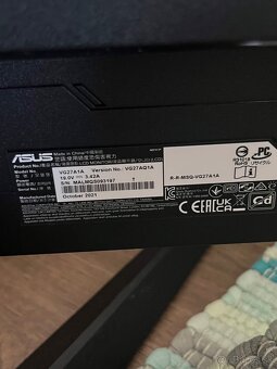 ASUS VG27A1A – 27" herný monitor (nefunkčný, na diely) - 4