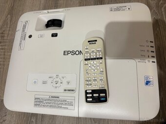 Predám projektor Epson EB-1985WU + príslušenstvo - 4