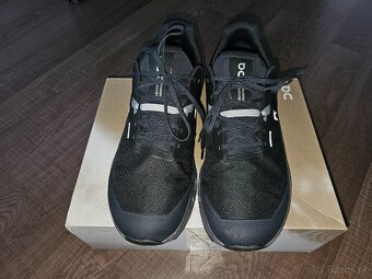 ON Running Cloudvista 2 Waterproof 48 - 4