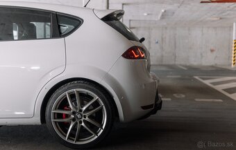 Seat Leon Cupra R300 - 4