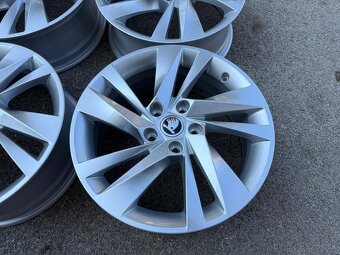 ORIGINAL SKODA OCTAVIA 4 DISKY 5x112 R17 TOP - 4