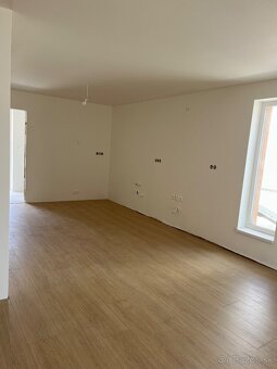 Maľovanie a opravy stien – rýchlo, čisto a spoľahlivo - 4