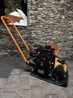 Zhutňovač Amman APF 10/33 BS 60 kg 2023 - 4