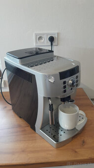 Kávovar - Delongi Magnifica S - 4