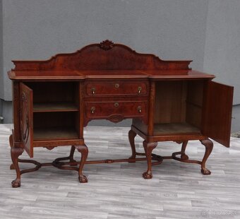 Komoda starožitná vyrezávaná. - 4