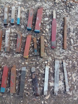 Sústružnícke nože. - 4