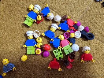 Lego príslušenstvo + figúrky - 4