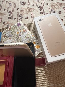 iPhone 7 32 GB - 4