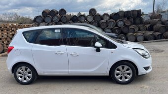 319.Opel Meriva B 1.4 16V B14XERNa náhradní díly - 4