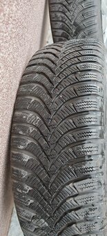 Plechové disky Škoda 5x100 a zimné Hankook 195/60 R16 - 4