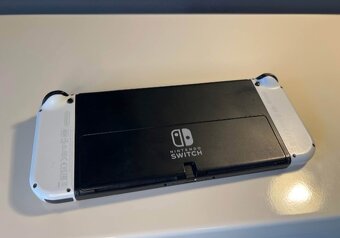 Nintendo Switch OLED - 4