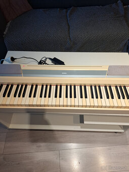 Korg SP 170 klavír. - 4