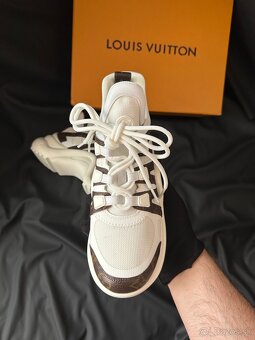 Louis Vuitton - 4