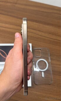 iPhone 16 Pro Max 256 GB - Desert Titanium - 4