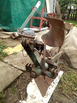 Predám pluh obojstranný za malotraktor. - 4