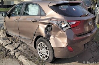 Hyundai i30 1.4 2012 predám RIADENIE, DVERE, MOTOR G4FA - 4