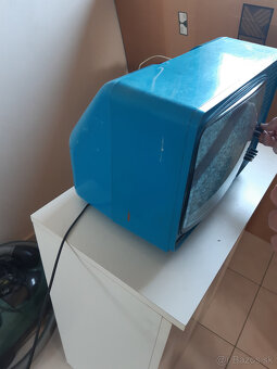 Retro televízor Tesla Satelit - 4