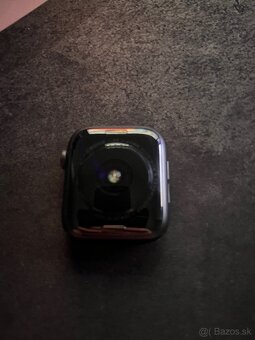 Predám Apple Watch SE (2020) - 4