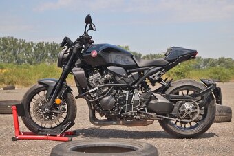 Honda CB1000r Black Edition - 4