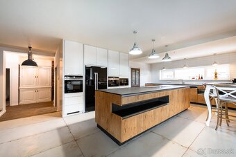4-izbový penthouse 226m2, terasa 74m2, garáž, Malá Ida - 4