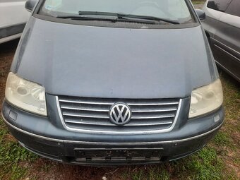 Rozpredam Volkswagen Sharan 1,9tdi 85kw . - 4
