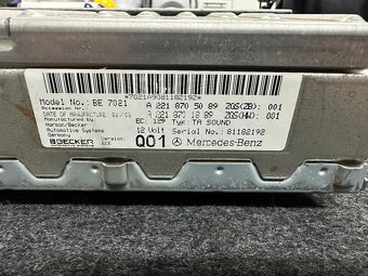 Zosilovač Harman Kardon Pro Logic 7 - 4