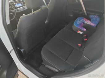 Toyota RAV4 - 4