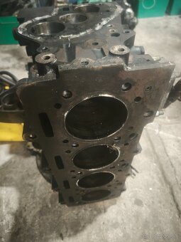 Blok motora Jeep Cherokke 2,8Crdi - 4