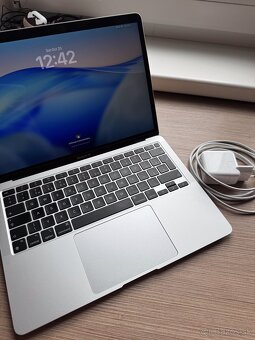 MacBook Air 13" M1 2020 8GB/256GB Silver - 4